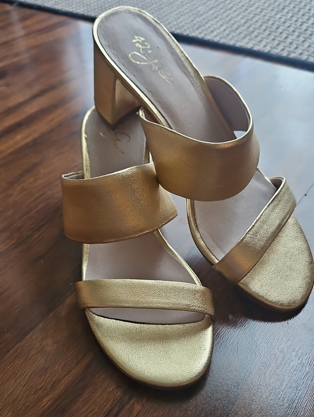 42 Gold Shoes - 9